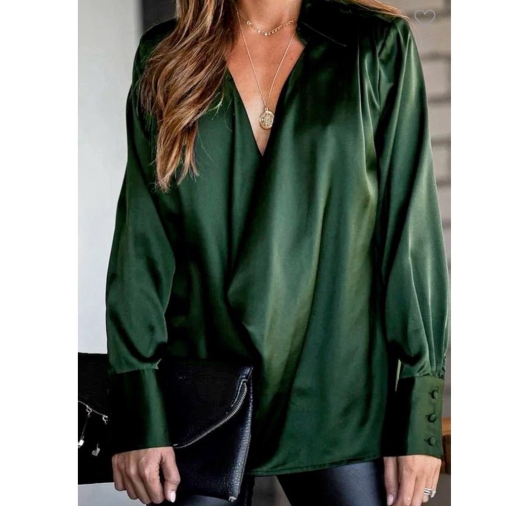 Winter Clearance|🎉Host Pick|Green Satin Blouse - Picture 2 of 5